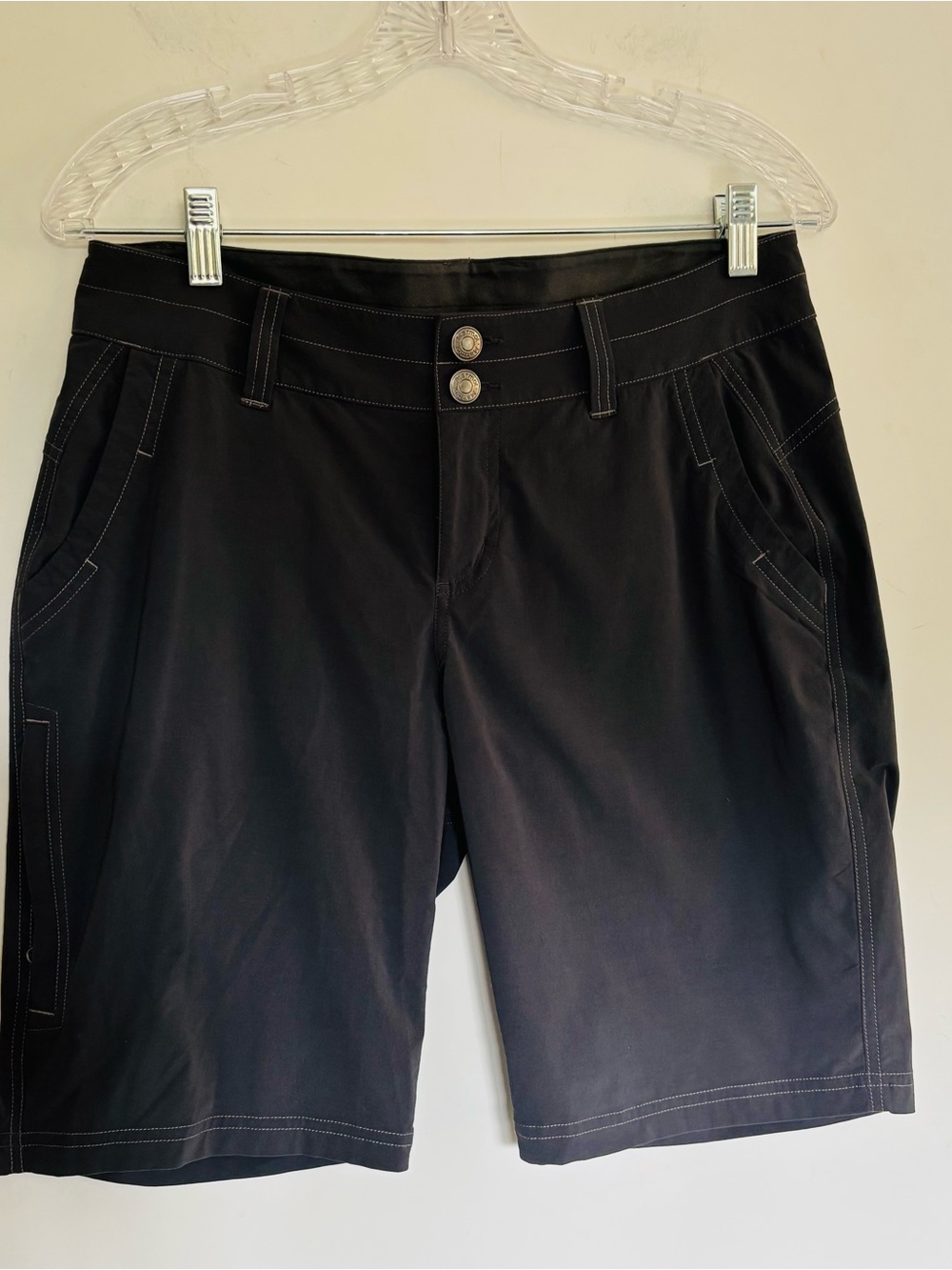 Marmot 100% Polyester Gray Shorts EUC